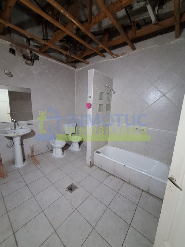VENTA O ALQUILER CASA 4 DORM - BARRIO SUR - LAS HERAS AL 200