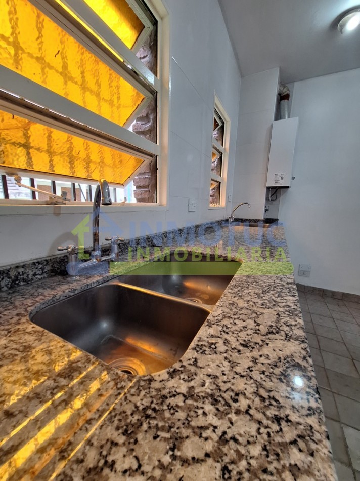 DPTO. Paso de Los Andes al 700 - 3 Dorm. - 2 Baños - Sup. Propia 82 m² + cochera
