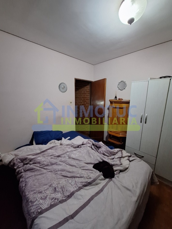 CASA ISABEL LA CATOLICA 1200  - 4 DORM 2 BAÑOS FONDO