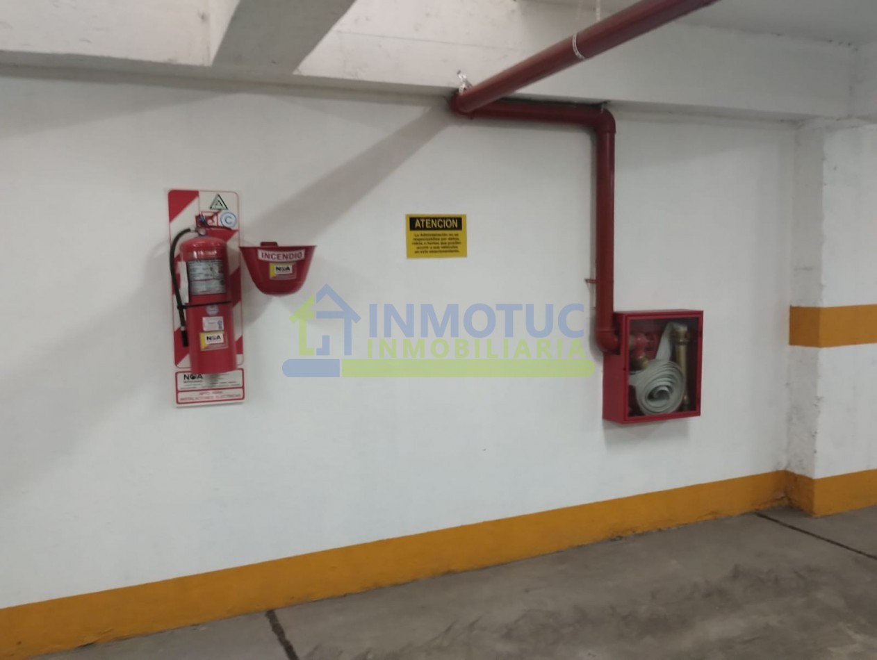VENTA DE COCHERA- AYACUCHO AL 300