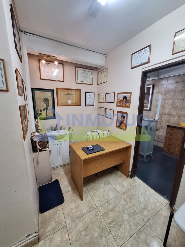 CENTRO MEDICO EN VENTA PARA INVERSIONISTAS - BARRIO SUR (ALT. 24 DE SEPTIEMBRE 1000)
