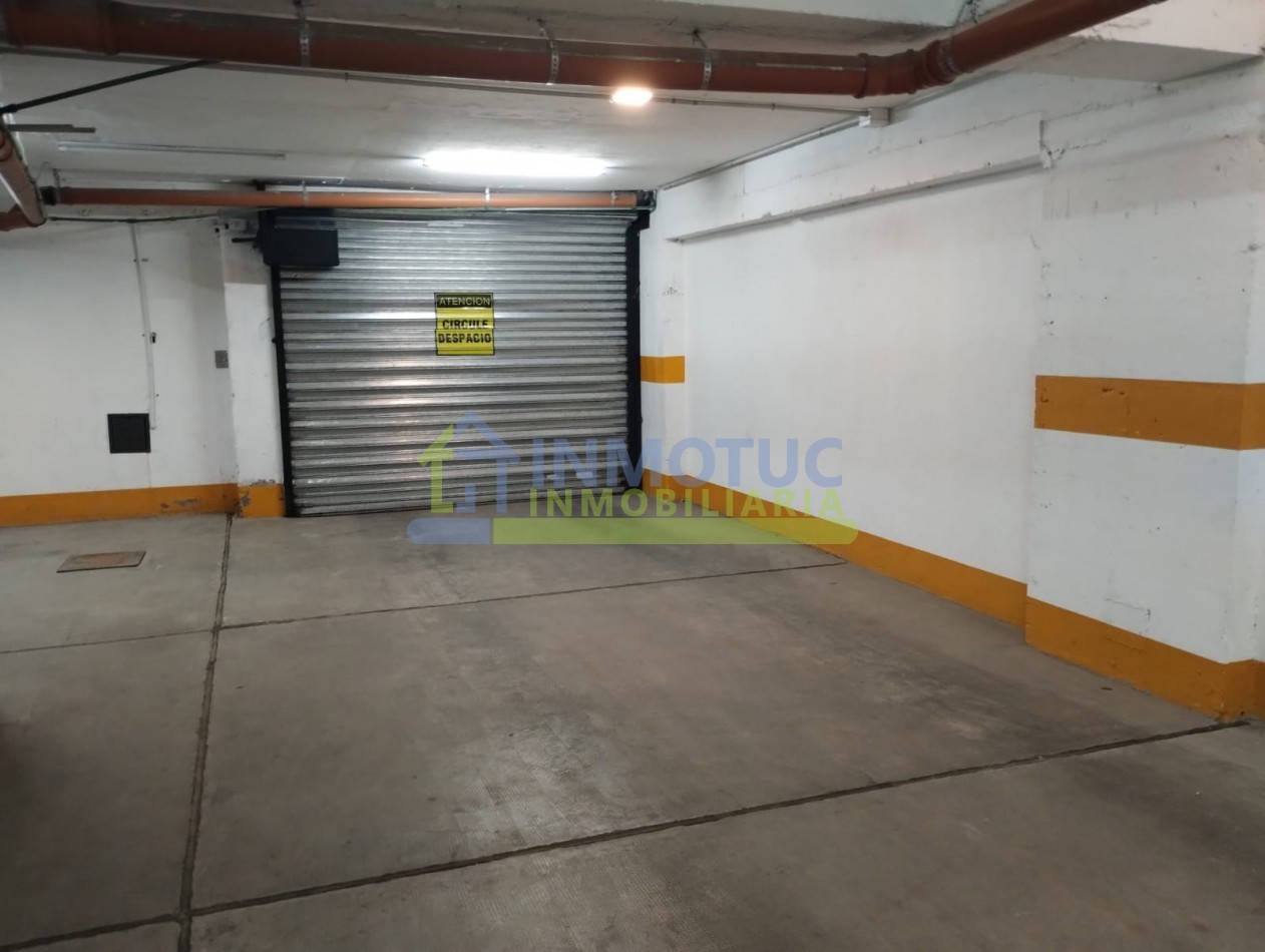 VENTA DE COCHERA- AYACUCHO AL 300