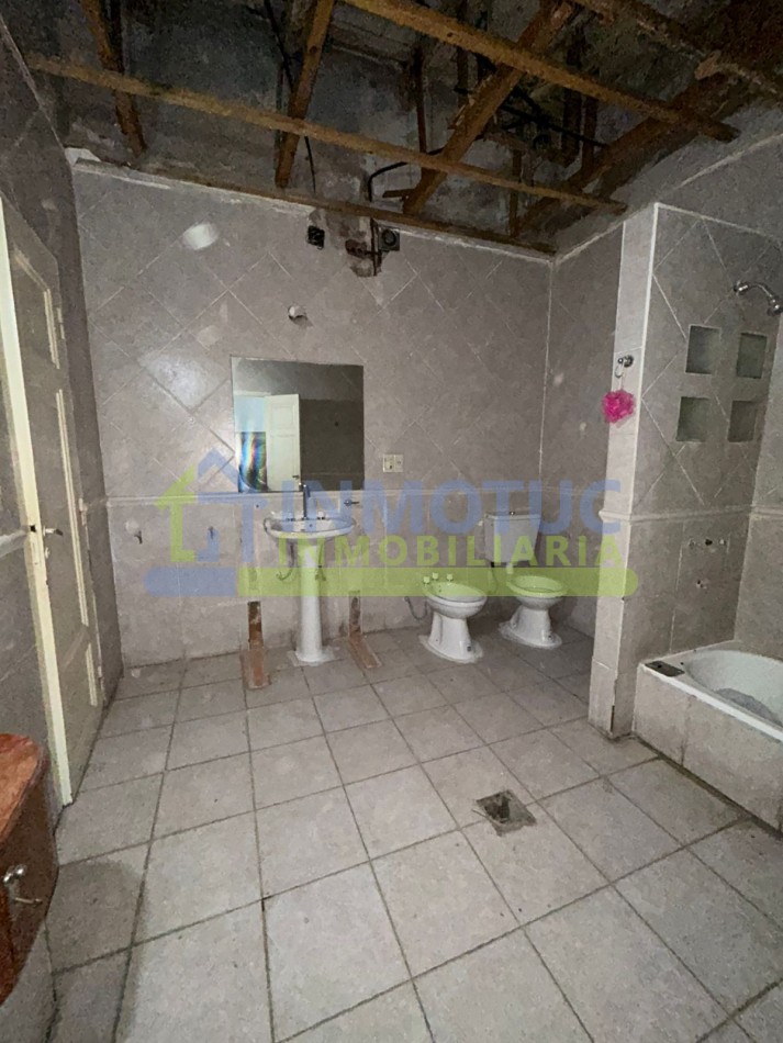 VENTA O ALQUILER CASA 4 DORM - BARRIO SUR - LAS HERAS AL 200