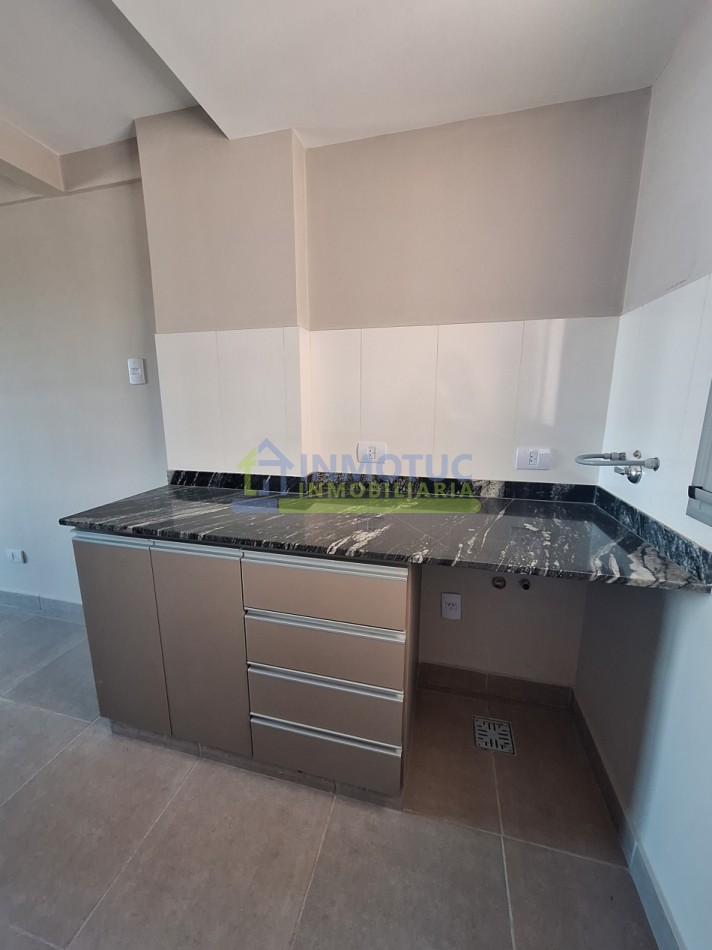 DEPARTAMENTO 2 DORMITORIOS CON BALCON - A ESTRENAR - RONDEAU 800 - BARRIO SUR