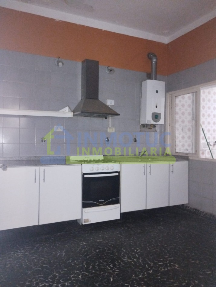 LOCAL COMERCIAL + DEPARTAMENTO PB SANTIAGO AL 900 APTO CREDITO