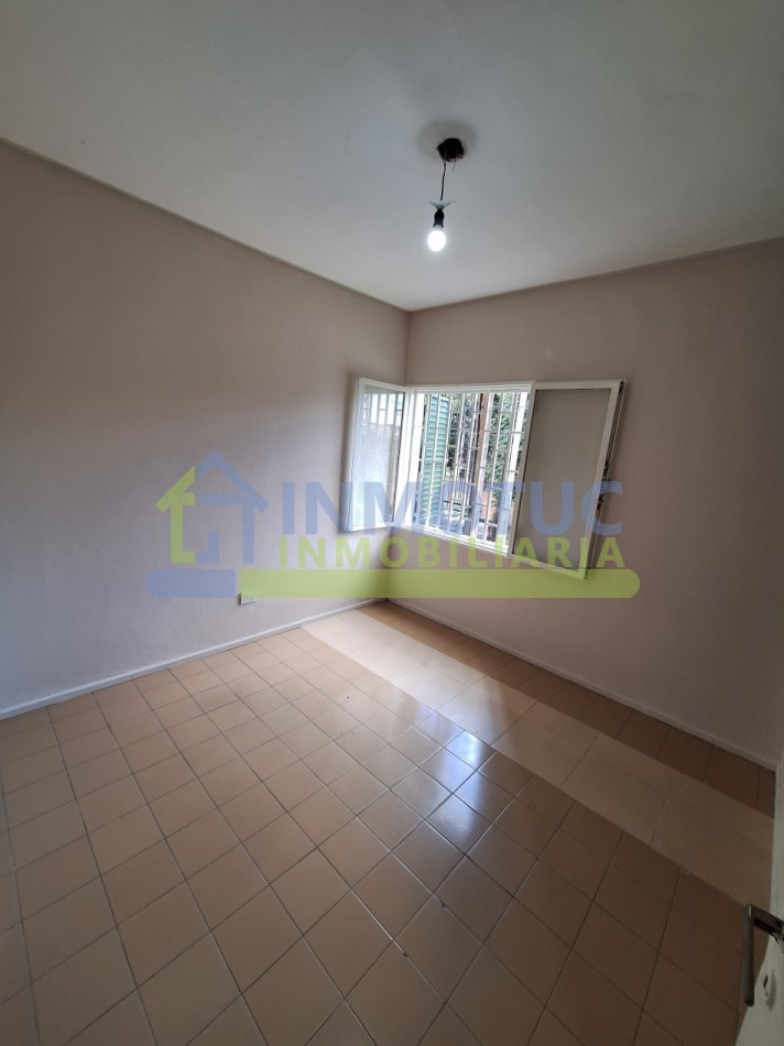 DPTO. Paso de Los Andes al 700 - 3 Dorm. - 2 Baños - Sup. Propia 82 m² + cochera
