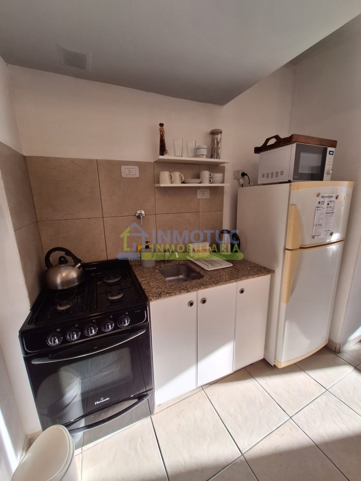 MONOAMBIENTE AV. NICOLAS AVELLANEDA 400 AMOBLADO CON BALCON - EN VENTA  