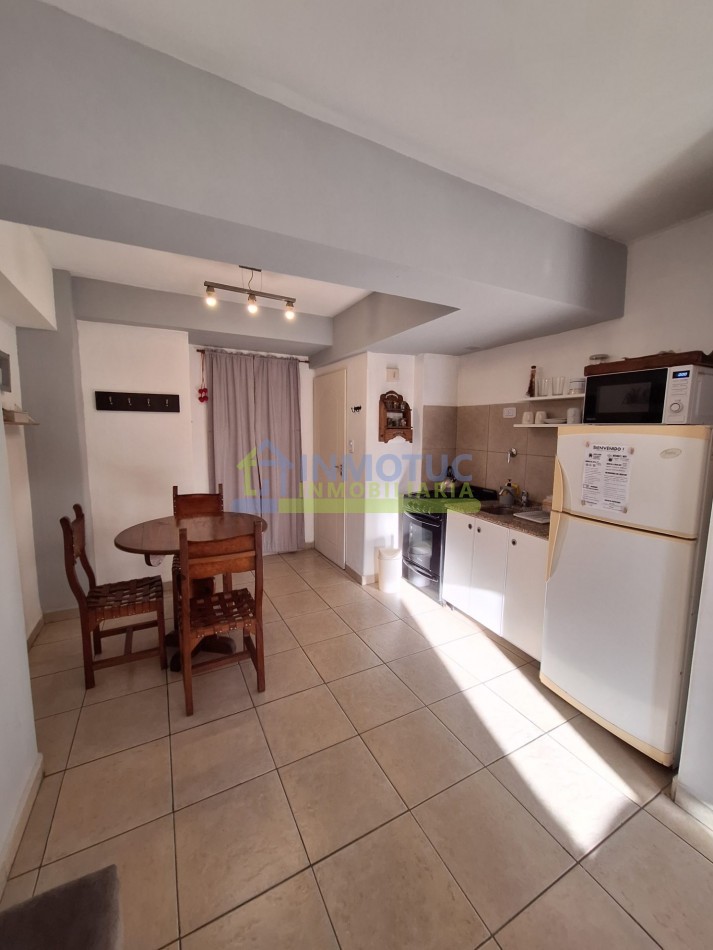 MONOAMBIENTE AV. NICOLAS AVELLANEDA 400 AMOBLADO CON BALCON - EN VENTA  