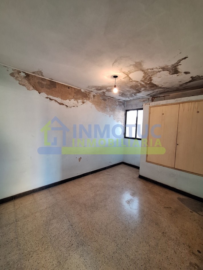 CASA EN VENTA GRAL. PAZ AL 600 - BARRIO SUR - 3 BAÑOS 4 DORMITORIOS COCHERA FONDO Y GRAN POTENCIAL DE AMPLIACION 