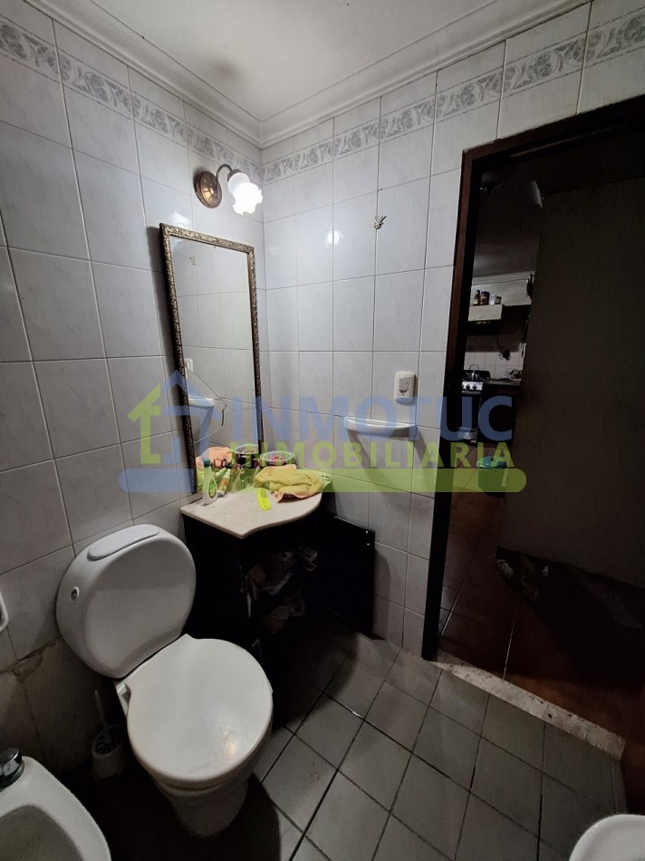 CASA ISABEL LA CATOLICA 1200  - 4 DORM 2 BAÑOS FONDO