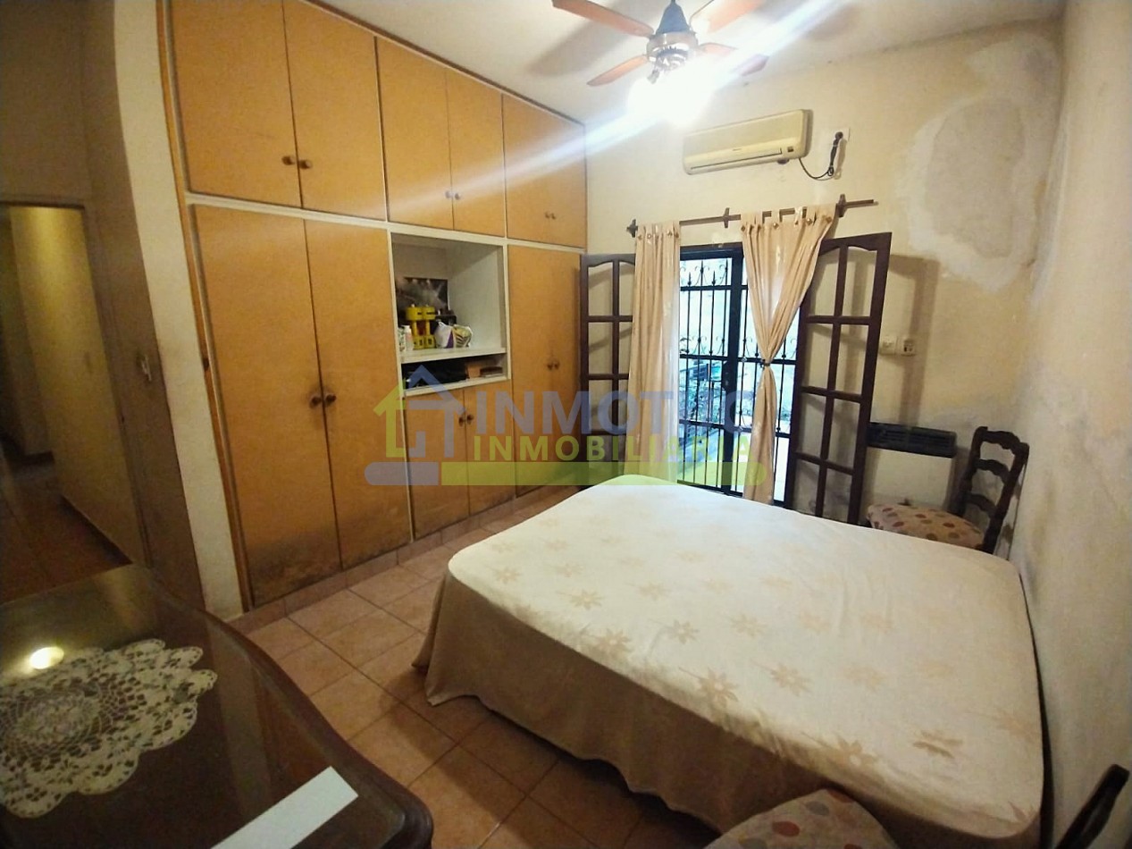 CASA EN VENTA EN BARRIO SUR LAVALLE AL 1200 