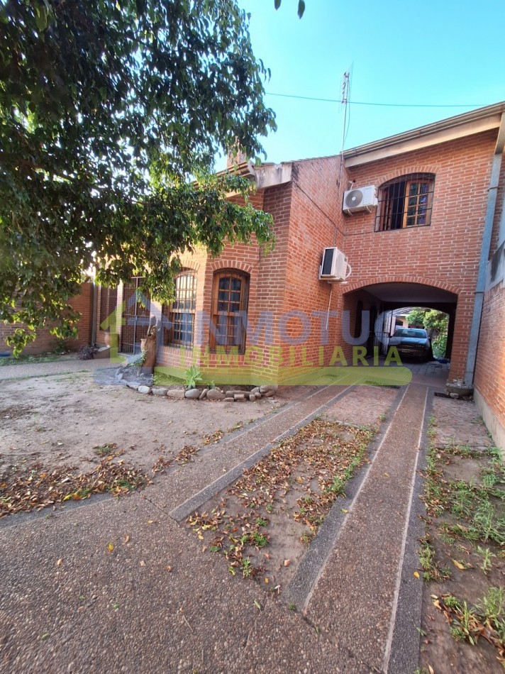 CASA ISABEL LA CATOLICA 1200  - 4 DORM 2 BAÑOS FONDO