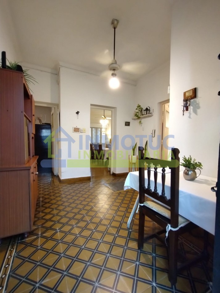 Casa - Frente Parque 9 de julio - Av. Soldati al 600 - 3 Dorm. - 2 Baños 