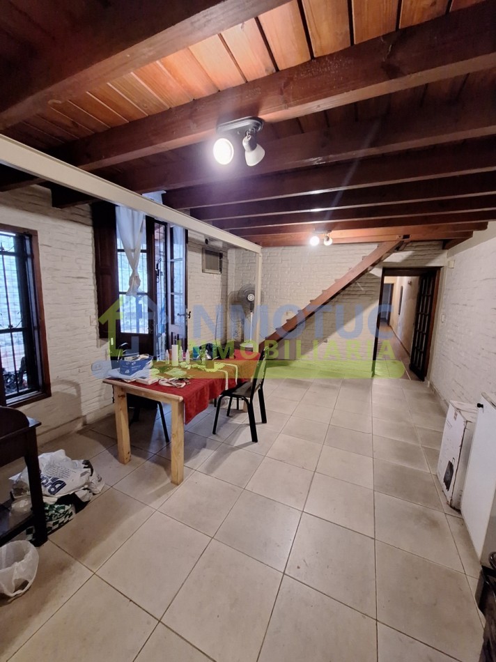 CASA EN VENTA EN BARRIO SUR LAVALLE AL 1200 