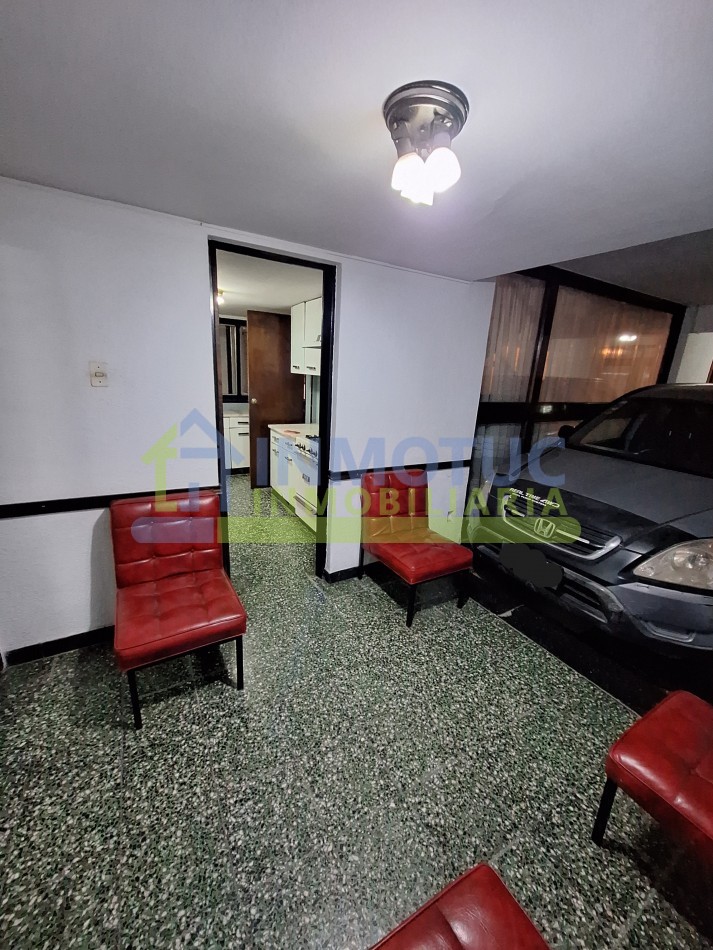 CASA EN VENTA GRAL. PAZ AL 600 - BARRIO SUR - 3 BAÑOS 4 DORMITORIOS COCHERA FONDO Y GRAN POTENCIAL DE AMPLIACION 