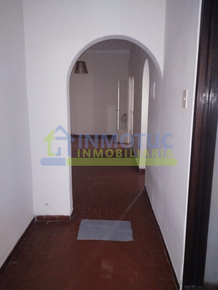 LOCAL COMERCIAL + DEPARTAMENTO PB SANTIAGO AL 900 APTO CREDITO