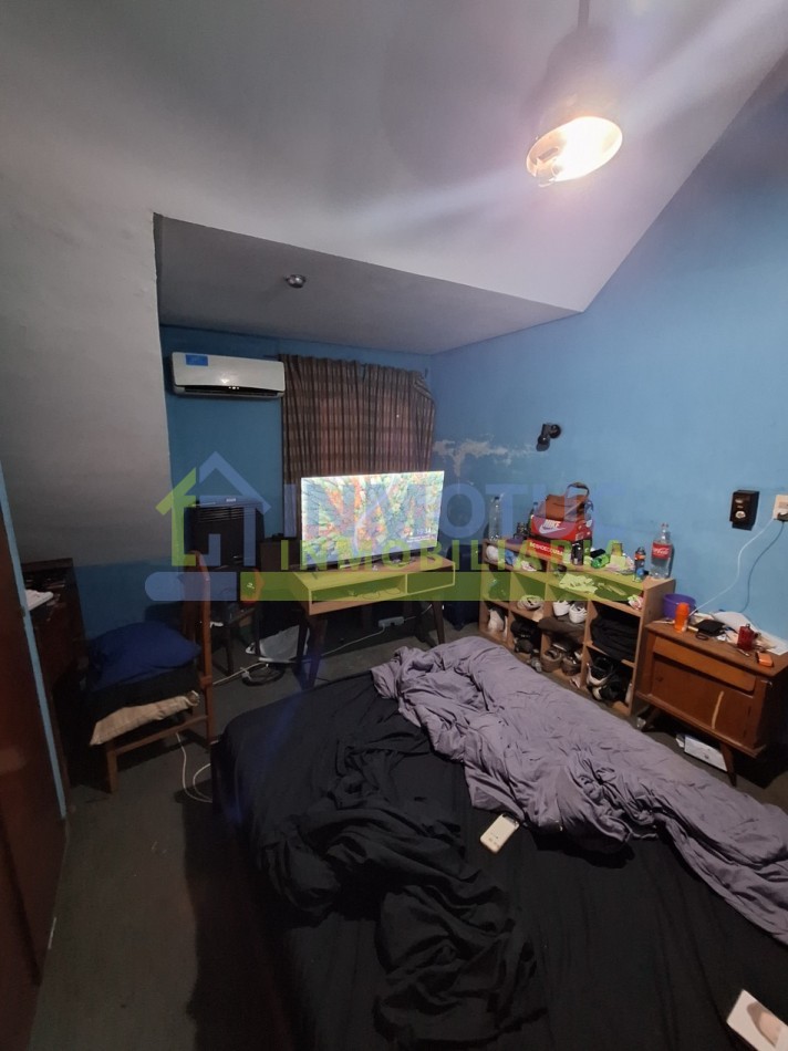 CASA ISABEL LA CATOLICA 1200  - 4 DORM 2 BAÑOS FONDO