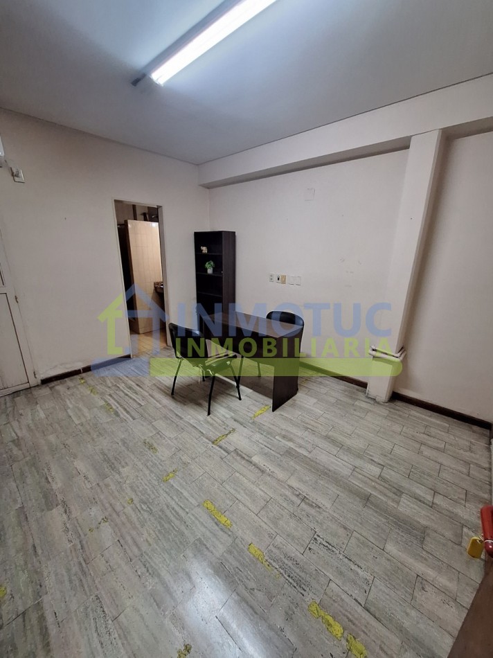 CENTRO MEDICO EN VENTA PARA INVERSIONISTAS - BARRIO SUR (ALT. 24 DE SEPTIEMBRE 1000)
