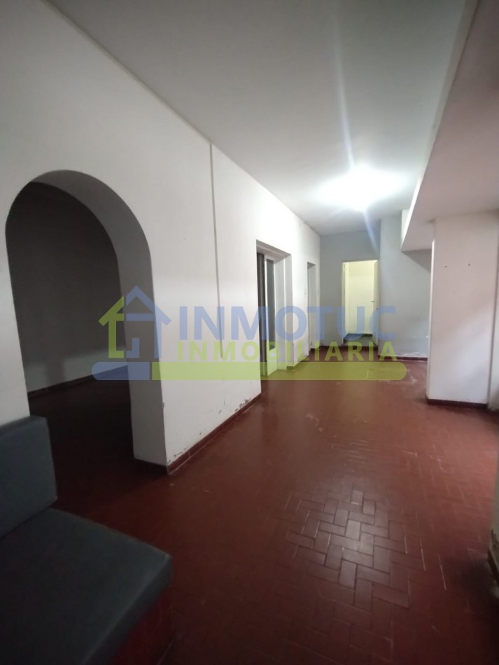 LOCAL COMERCIAL + DEPARTAMENTO PB SANTIAGO AL 900 APTO CREDITO