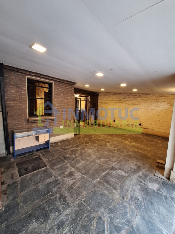 CASA EN VENTA EN BARRIO SUR LAVALLE AL 1200 