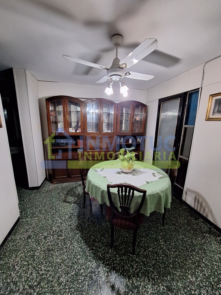 CASA EN VENTA GRAL. PAZ AL 600 - BARRIO SUR - 3 BAÑOS 4 DORMITORIOS COCHERA FONDO Y GRAN POTENCIAL DE AMPLIACION 
