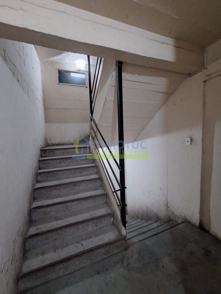 MONOAMBIENTE AV. NICOLAS AVELLANEDA 400 AMOBLADO CON BALCON - EN VENTA  