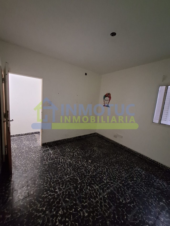 LOCAL COMERCIAL + DEPARTAMENTO PB SANTIAGO AL 900 APTO CREDITO
