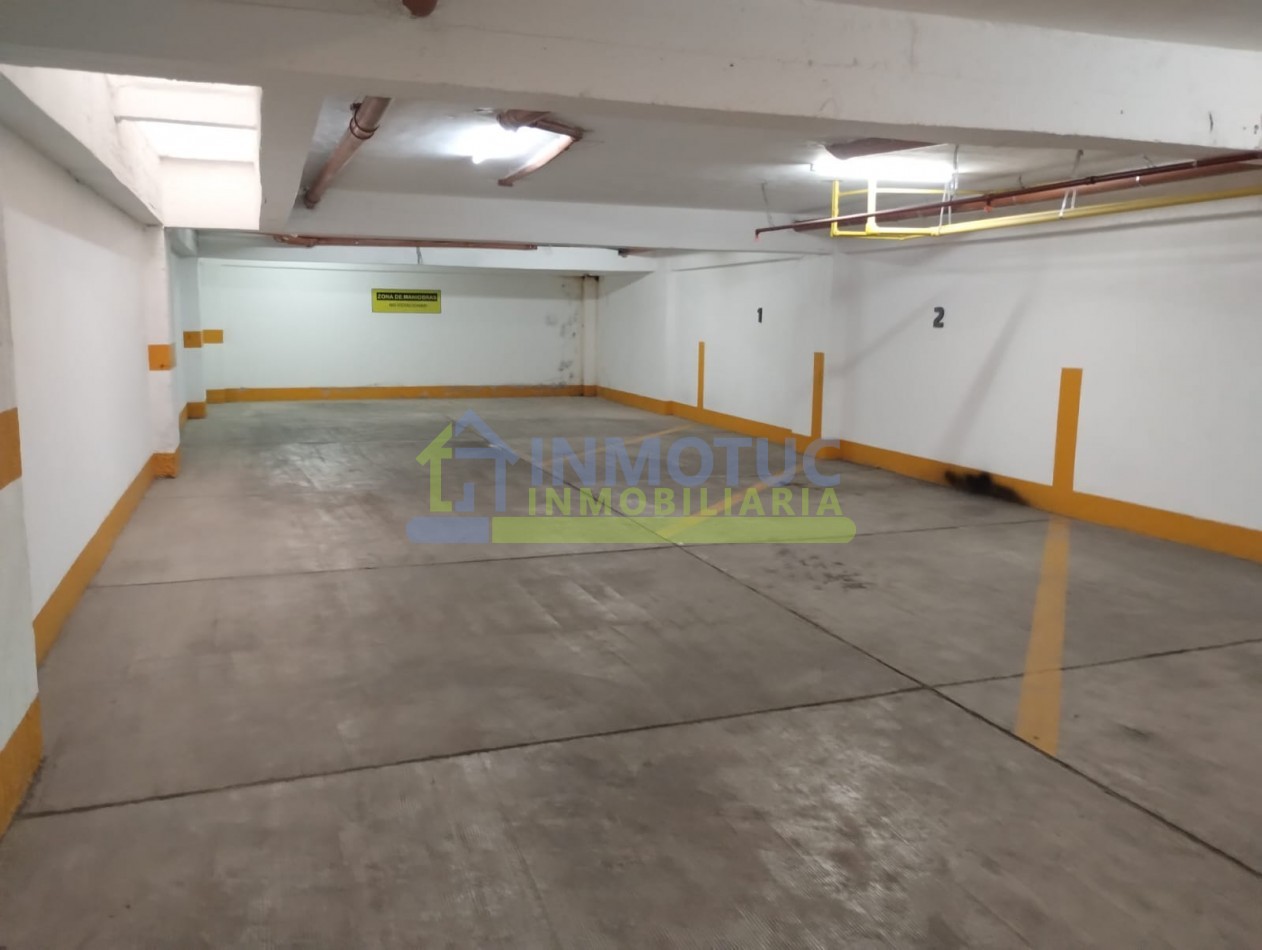 VENTA DE COCHERA- AYACUCHO AL 300