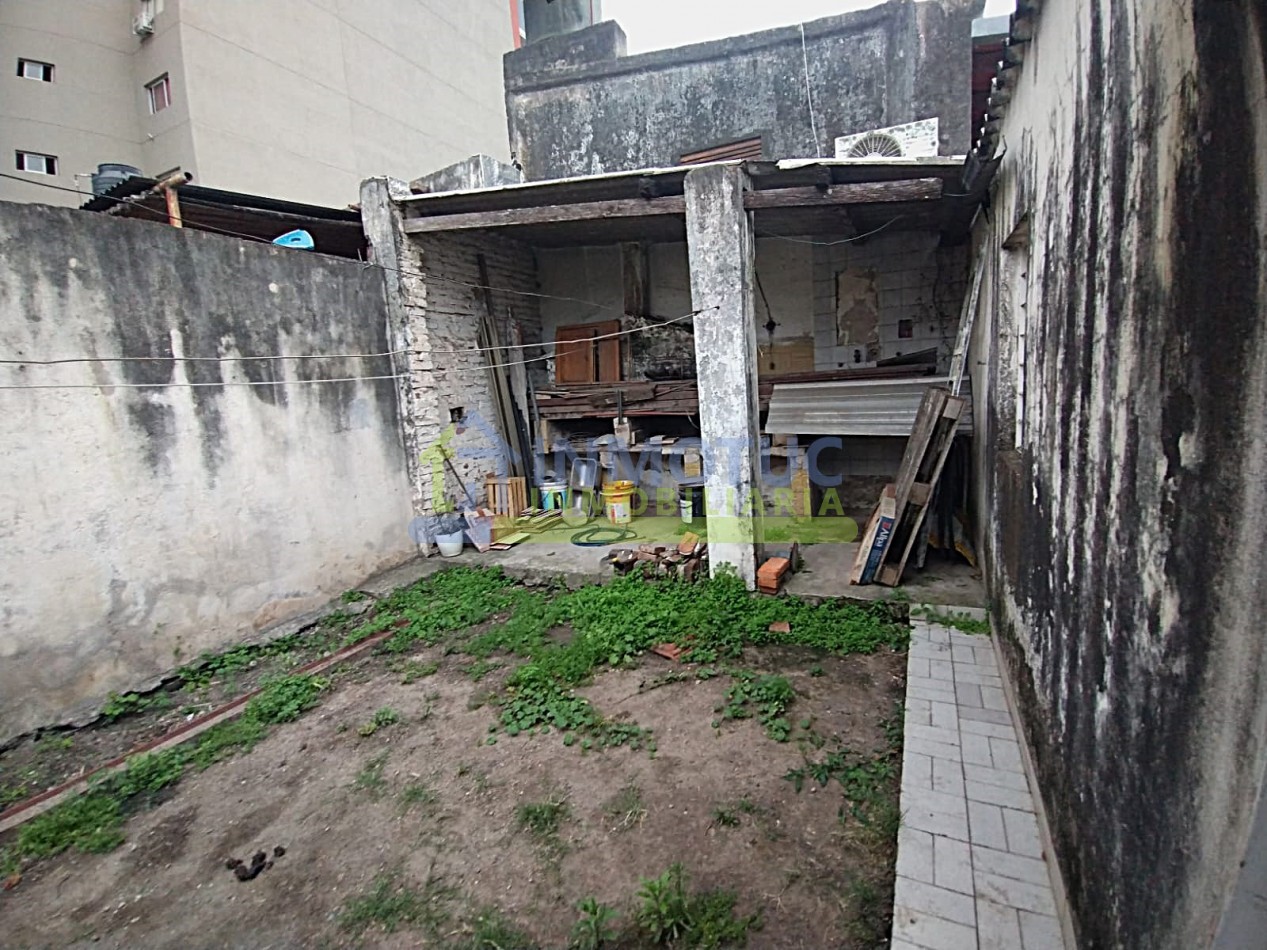 CASA EN VENTA EN BARRIO SUR LAVALLE AL 1200 