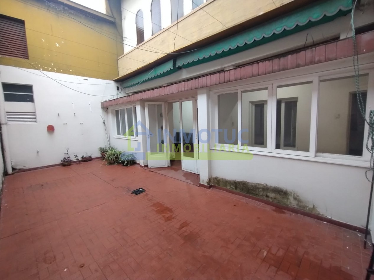LOCAL COMERCIAL + DEPARTAMENTO PB SANTIAGO AL 900 APTO CREDITO
