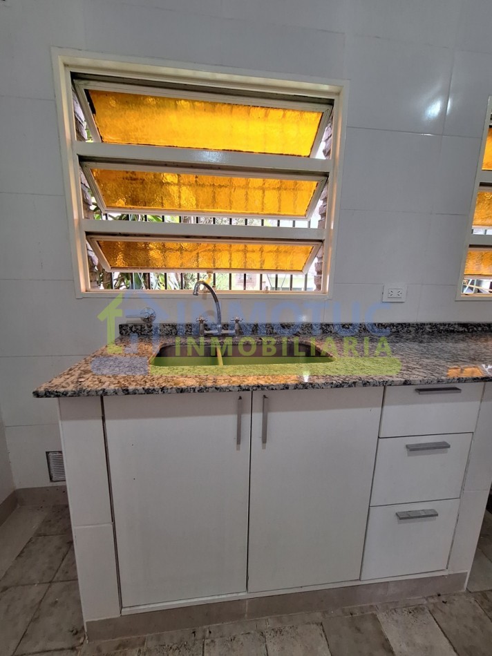 DPTO. Paso de Los Andes al 700 - 3 Dorm. - 2 Baños - Sup. Propia 82 m² + cochera