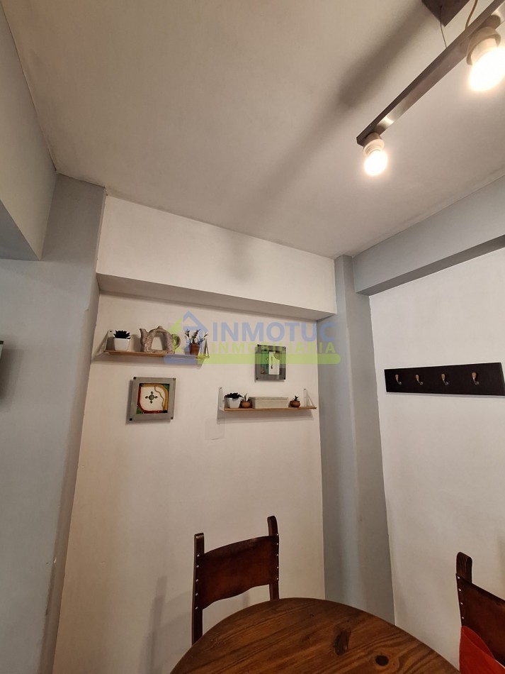 MONOAMBIENTE AV. NICOLAS AVELLANEDA 400 AMOBLADO CON BALCON - EN VENTA  