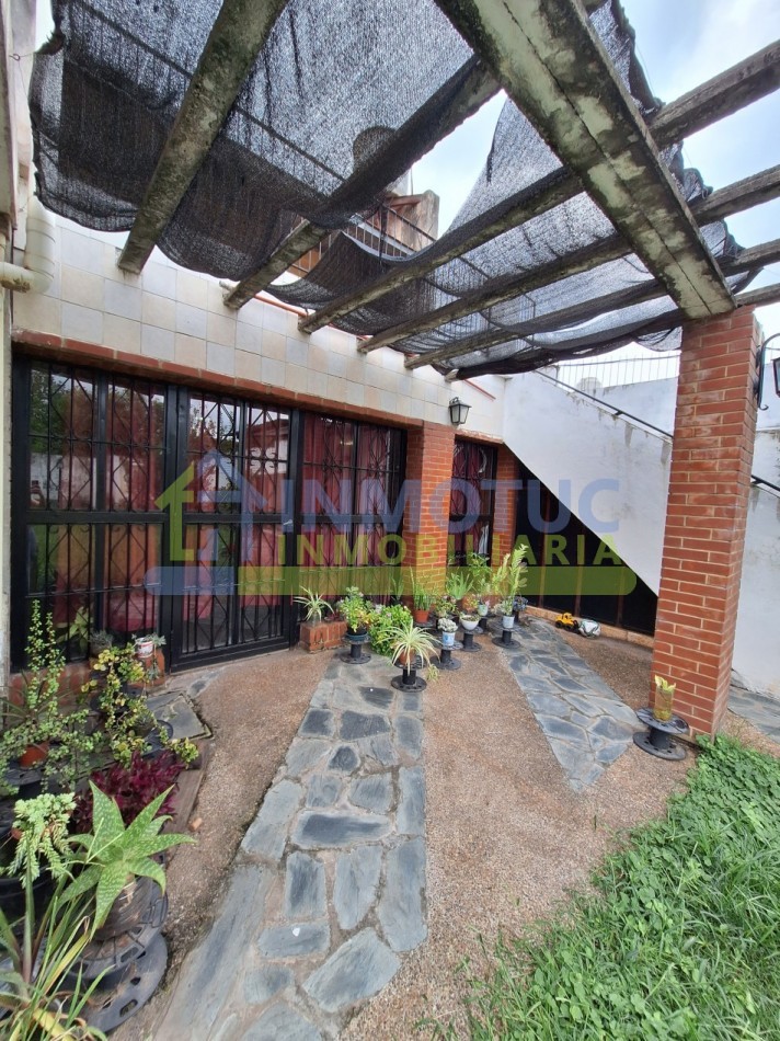 Casa - Corrientes al 2700 - 4 Dorm. - 3 Baños - Sup. Construida 291 m²