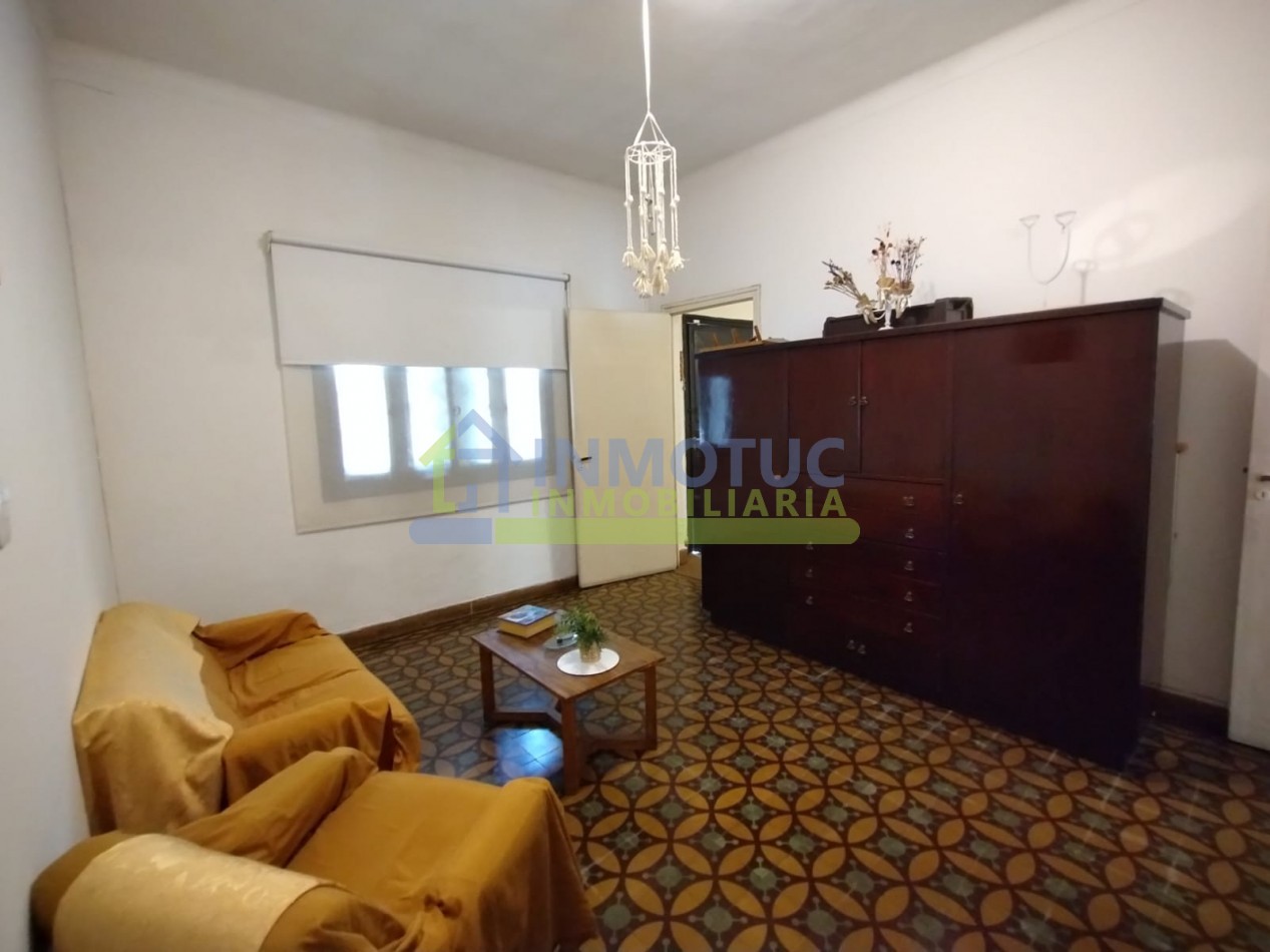 Casa - Frente Parque 9 de julio - Av. Soldati al 600 - 3 Dorm. - 2 Baños 