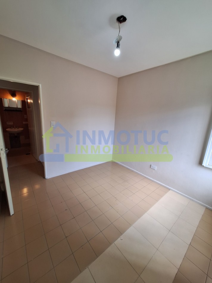 DPTO. Paso de Los Andes al 700 - 3 Dorm. - 2 Baños - Sup. Propia 82 m² + cochera