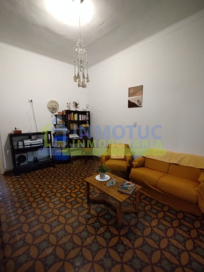 Casa - Frente Parque 9 de julio - Av. Soldati al 600 - 3 Dorm. - 2 Baños 