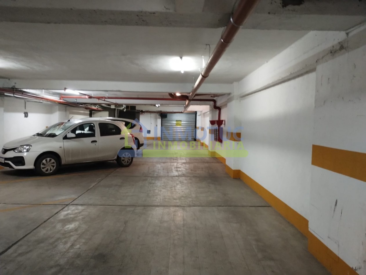 VENTA DE COCHERA- AYACUCHO AL 300