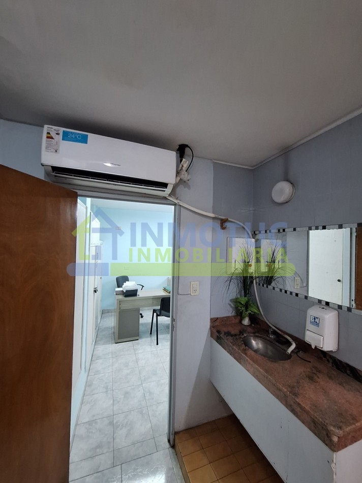 CENTRO MEDICO EN VENTA PARA INVERSIONISTAS - BARRIO SUR (ALT. 24 DE SEPTIEMBRE 1000)