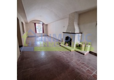 VENTA O ALQUILER CASA 4 DORM  - BARRIO SUR - LAS HERAS  AL 200 