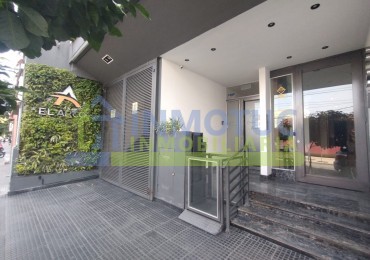 VENTA DE COCHERA- AYACUCHO AL 300